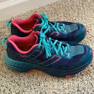 Womens Hoka One One Speedgoat 2 Trail Running Shoes Size 9